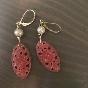 Pink carved jadeite with pearls. 925. Artisan C. Rusell